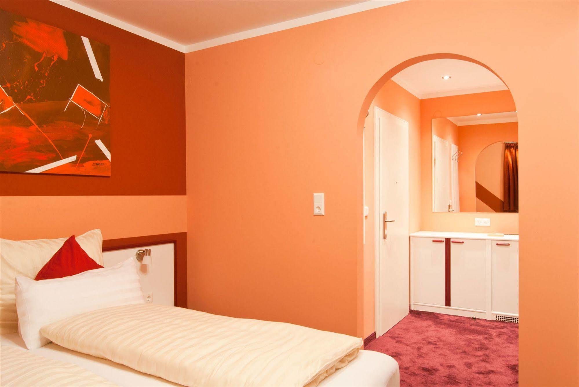 Hotel Residenz Hoessinger Karlstetten Exterior photo